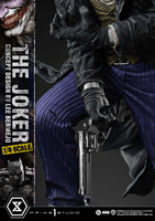 Ultimate Premium Masterline Batman (Comics) The Joker (Concept Design by Lee Bermejo)			 9