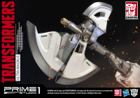 Premium Masterline Transformers: Generation 1 Ultra Magnus 24