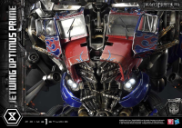 Museum Masterline Transformers: Dark of the Moon (Film) Jetwing Optimus Prime Bonus Version 9
