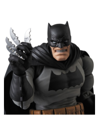 MAFEX BATMAN (The Dark Knight Returns) 3