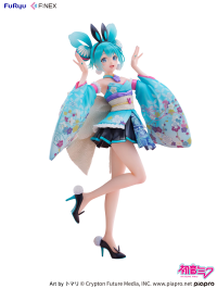 Hatsune Miku Wa-Bunny 1/7 Scale Figure 2