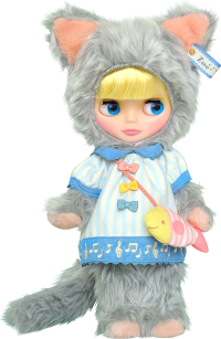 Blythe Zoe and Her Pet Fish 2