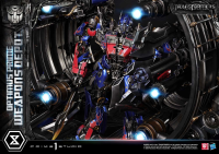 Museum Masterline Transformers: Dark of the Moon (Film) Optimus Prime Weapons Depot Bonus Version 17