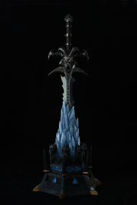 World of Warcraft® Frostmourne Sword Ice Pedestal 4