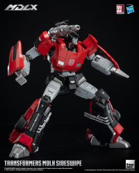 Transformers - MDLX Sideswipe 12
