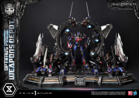 Museum Masterline Transformers: Dark of the Moon (Film) Optimus Prime Weapons Depot 36