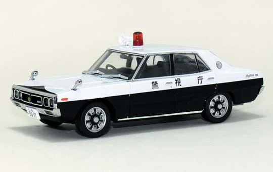 Aoshima DIECAST MODEL CAR: 1/43 GC110 YONMERI SKYLINE 2000GT EARLY Ver. PATROL CAR KEISHICHOU - Scale Kits