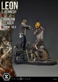 Ultimate Premium Masterline Resident Evil 4 Leon S. Kennedy versus Chainsaw Villager Bonus Version 12