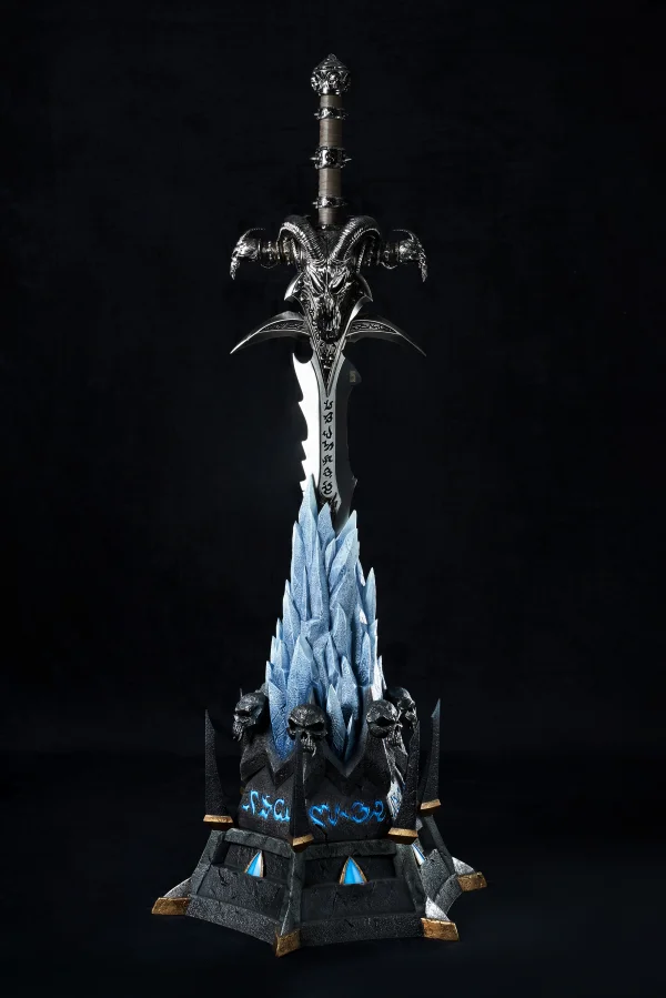 HEX Collectibles World of Warcraft® Frostmourne Sword Ice Pedestal - Blizzard