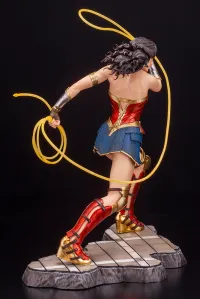 KOTOBUKIYA WONDER WOMAN 1984 MOVIE WONDER WOMAN ARTFX STATUE - DC Comics - photo 6