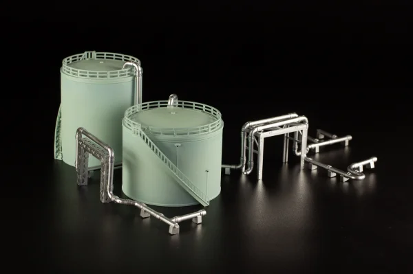PLUM PMOA 1/150 scale structure kit (Storage Tanks) - Mobile Suit Gundam