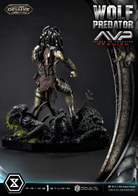 Real Elite Masterline Aliens vs. Predator: Requiem Wolf Predator DX Bonus Version 111