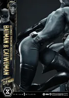 Prime 1 Studio Ultimate Premium Masterline Batman (Comics) Batman & Catwoman (Concept Design by CLAY MANN)		 - DC Comics - photo 12