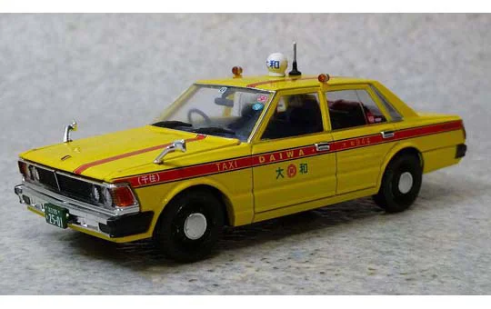 Aoshima DIECAST MODEL CAR: 1/43 430 CEDRIC 4Dr SEDAN 200STANDARD EARLY Ver. DAIWA TAXI - Scale Kits