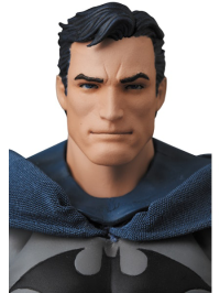 MAFEX BATMAN (HUSH) 5