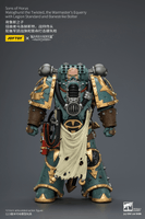 Sons of Horus Maloghurst the Twisted, the Warmaster's Equerry with Legion Standard and Banestrike Bolter 18