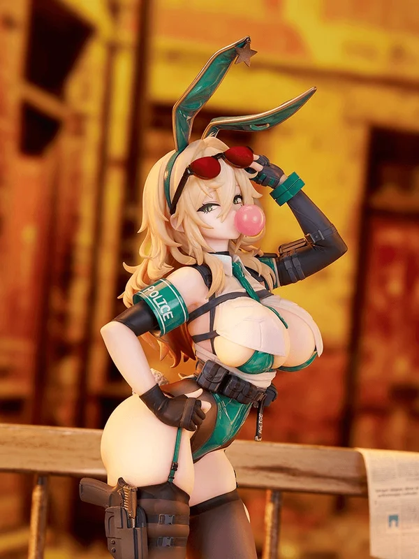 Luminous Box Bunny Cops_01 - Scale Figures